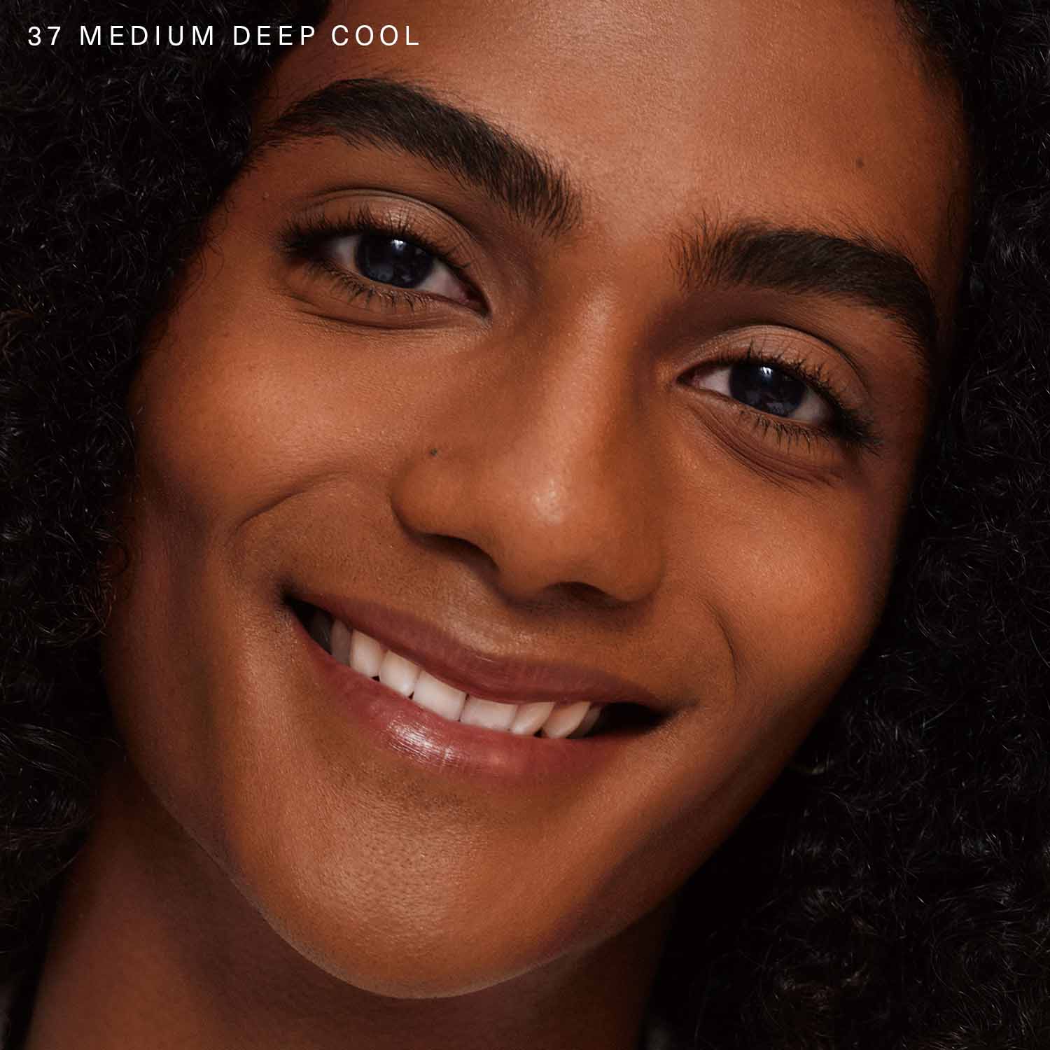 TRUE TO MYSELF NATURAL MATTE LONGWEAR FOUNDATION (BASE DE MAQUILLAJE)